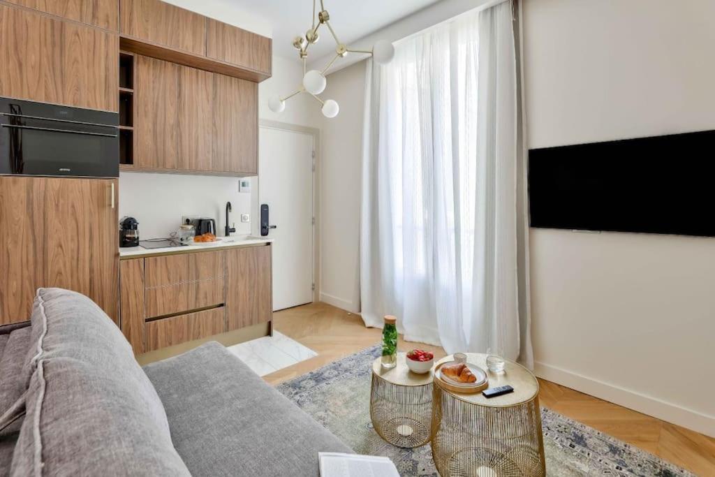 Luxurious & Peaceful - Near Le Marais - With Ac Lägenhet Paris Exteriör bild
